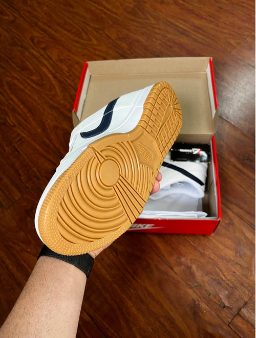 '- DUNK LOW WHITE - DRIP DOS ARTISTAS 